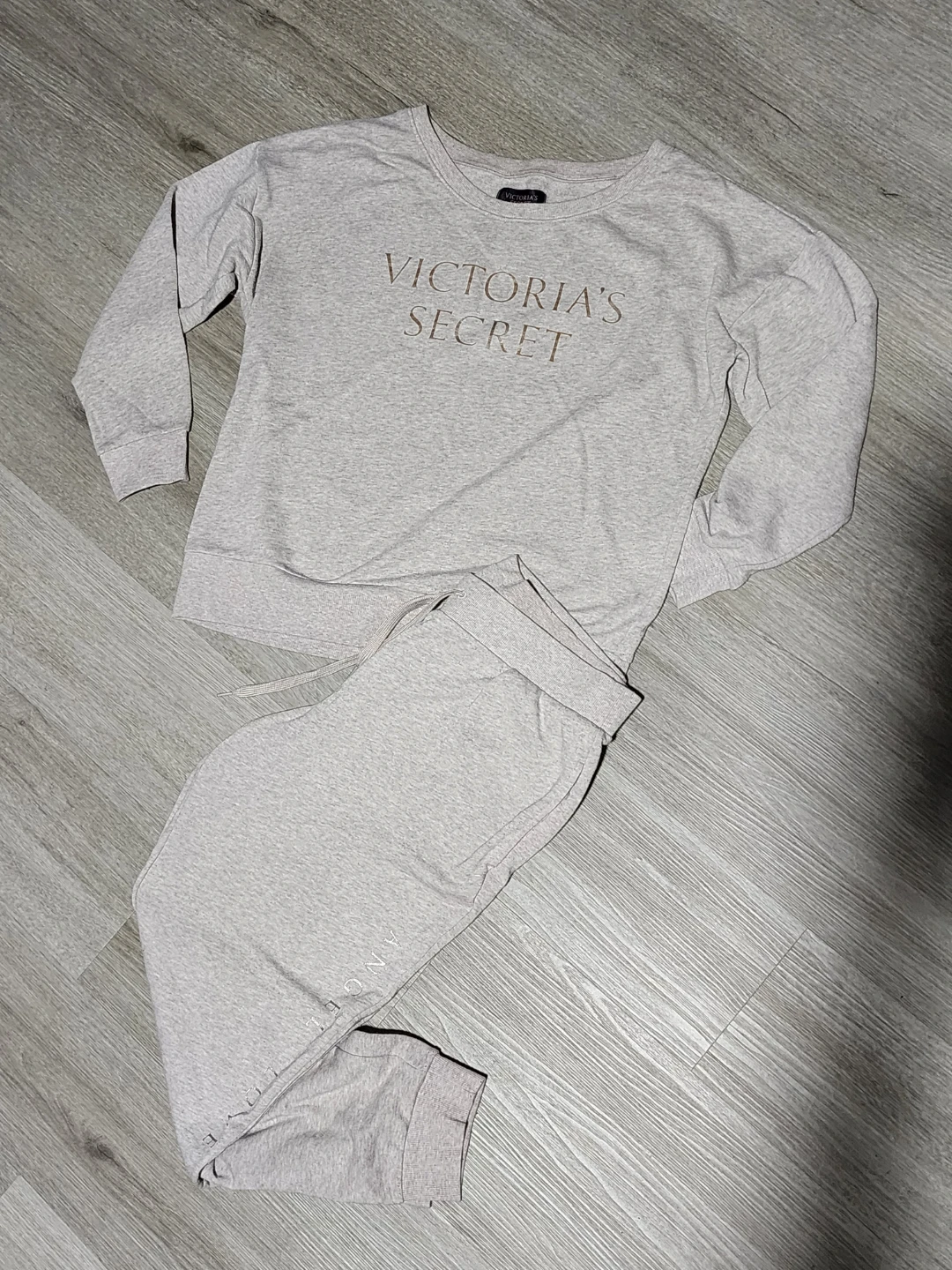 Victoria Secret lounge wear