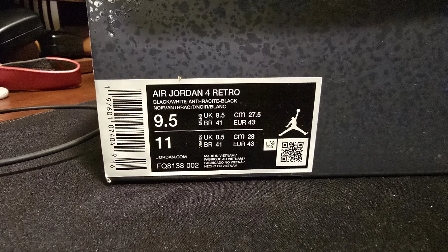Air Jordan 4 Retro Sneakers - photo 2