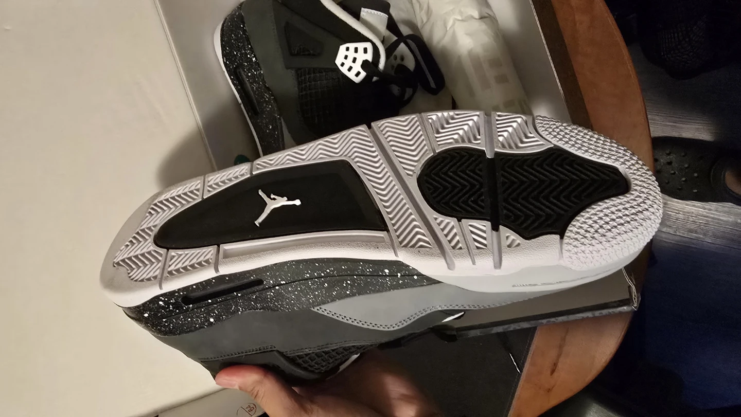 Air Jordan 4 Retro Sneakers - photo 3