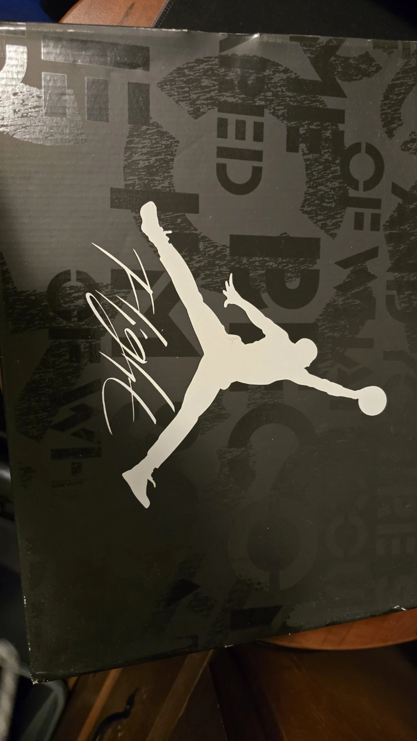 Air Jordan 4 Retro Sneakers - photo 5