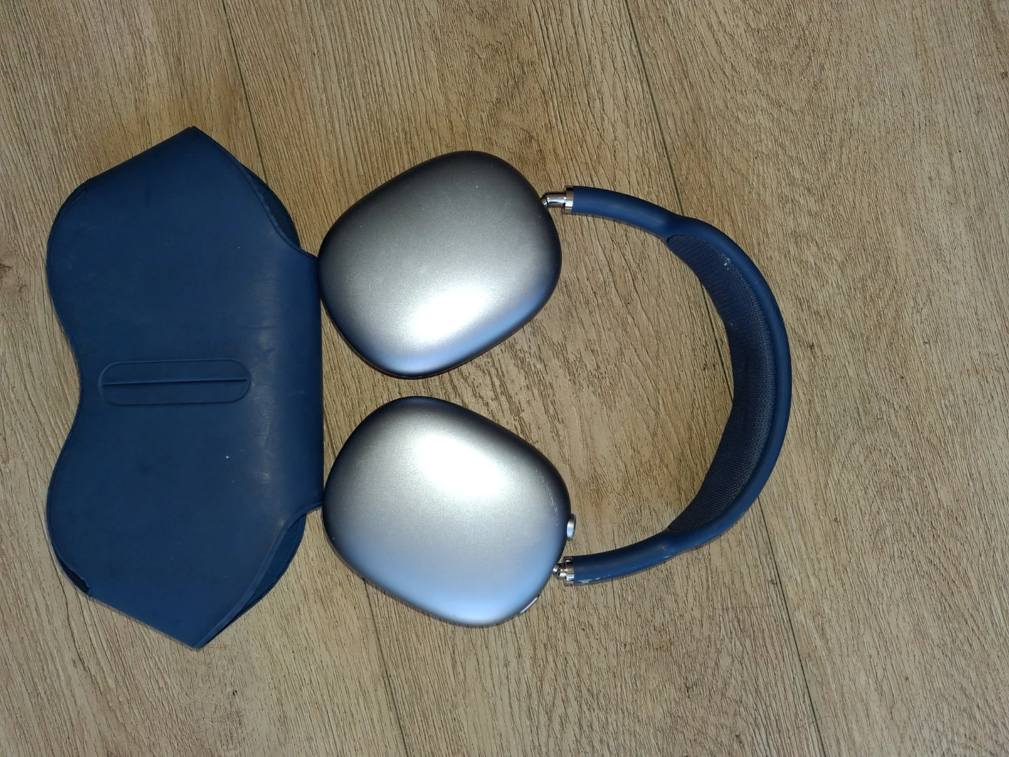 Apple AirPods Max Wireless Headphones (Blue) - photo 2
