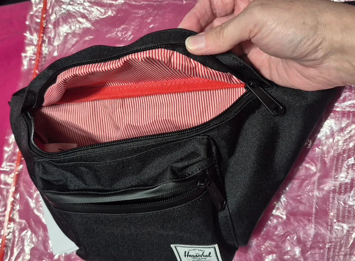 Herschel Supply Co. Seventeen Hip Pack - Black - photo 3