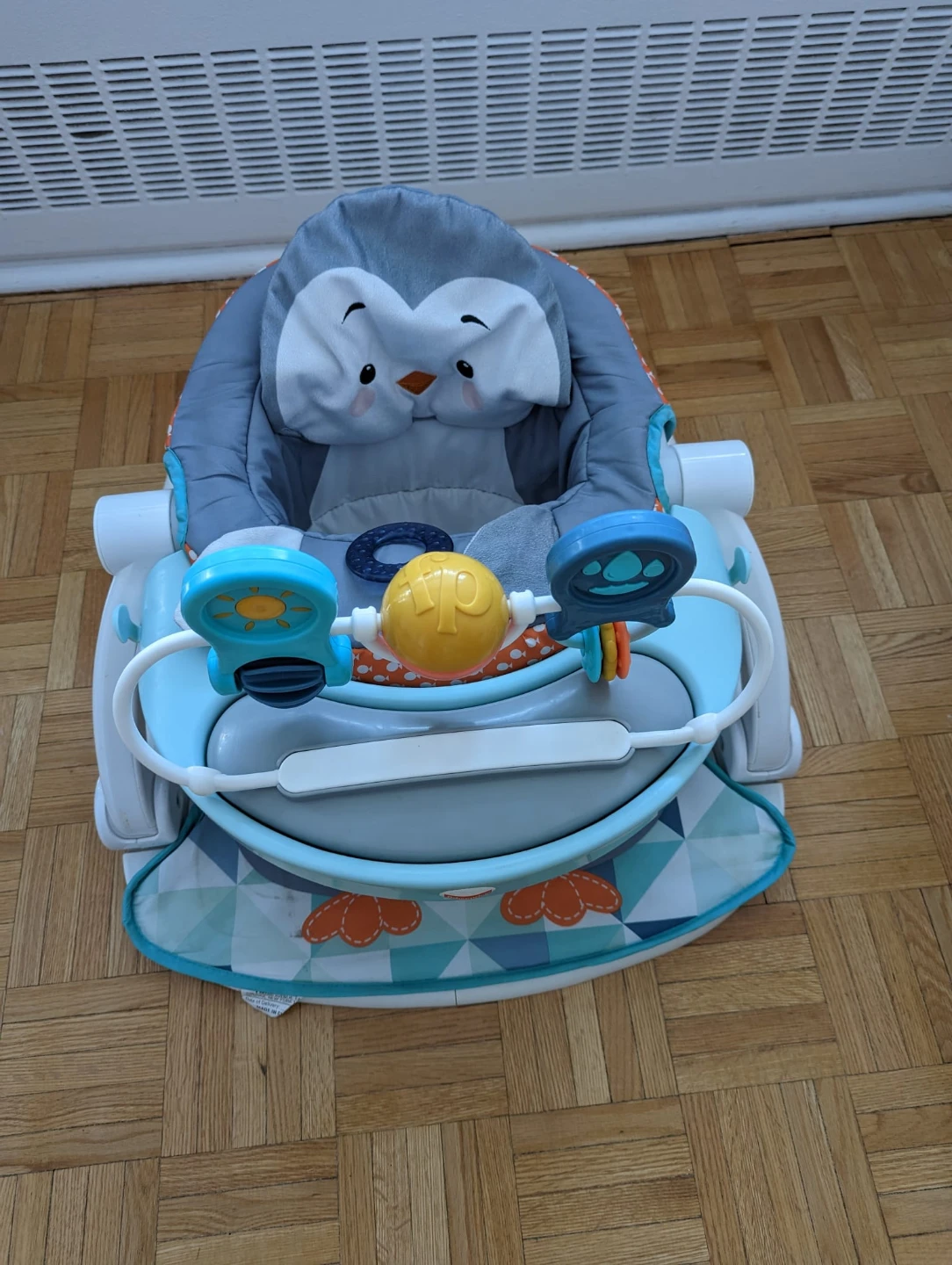 Fisher-Price Penguin Sit-Me-Up Seat