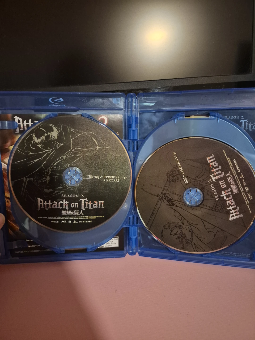 Attack on Titan Season 2 Blu-ray - photo 4
