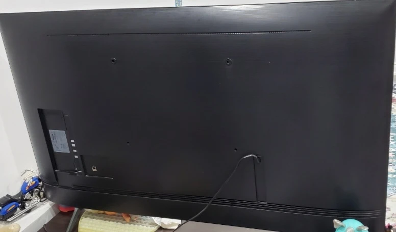 Moving sale 60inch tv - photo 2