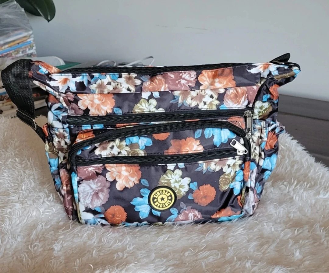 Floral Crossbody Bag ⚽