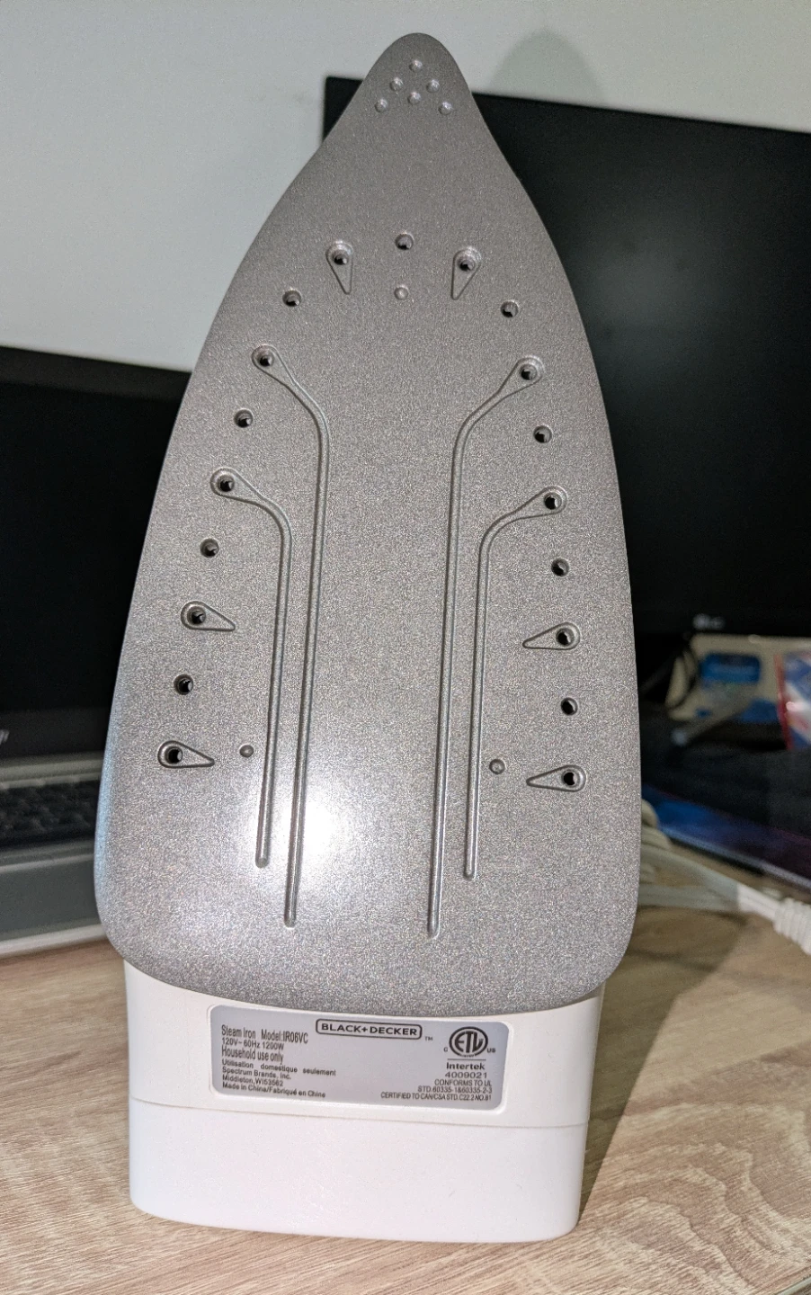 Black+Decker Steam Iron - photo 2