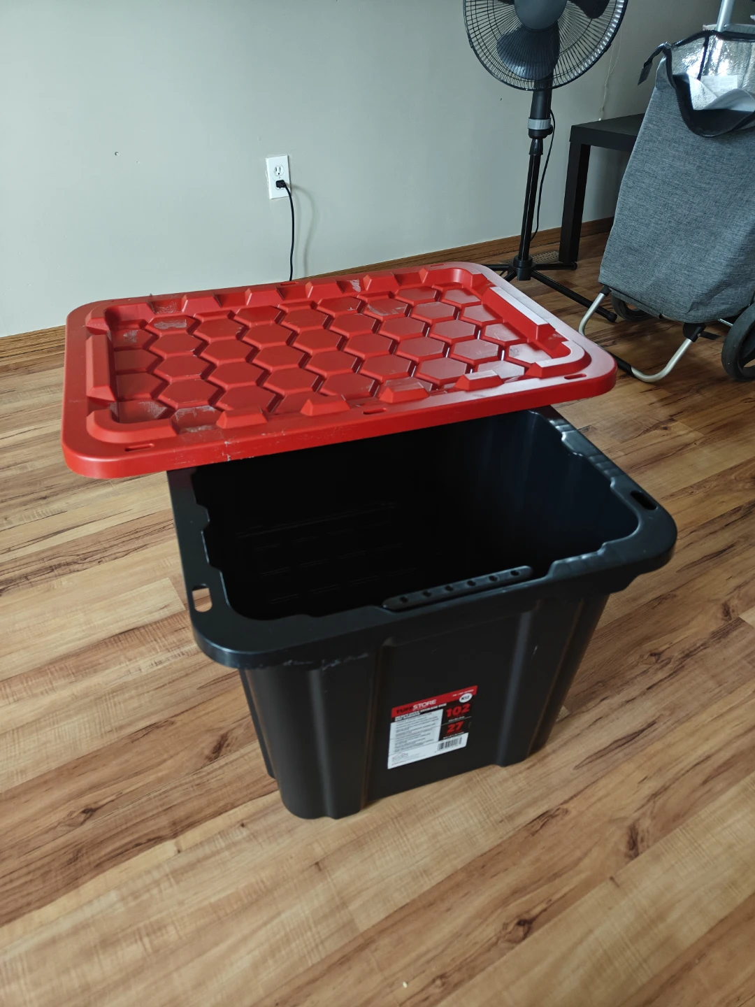 TuffStore Heavy-Duty Storage Box 102 Litres - photo 3