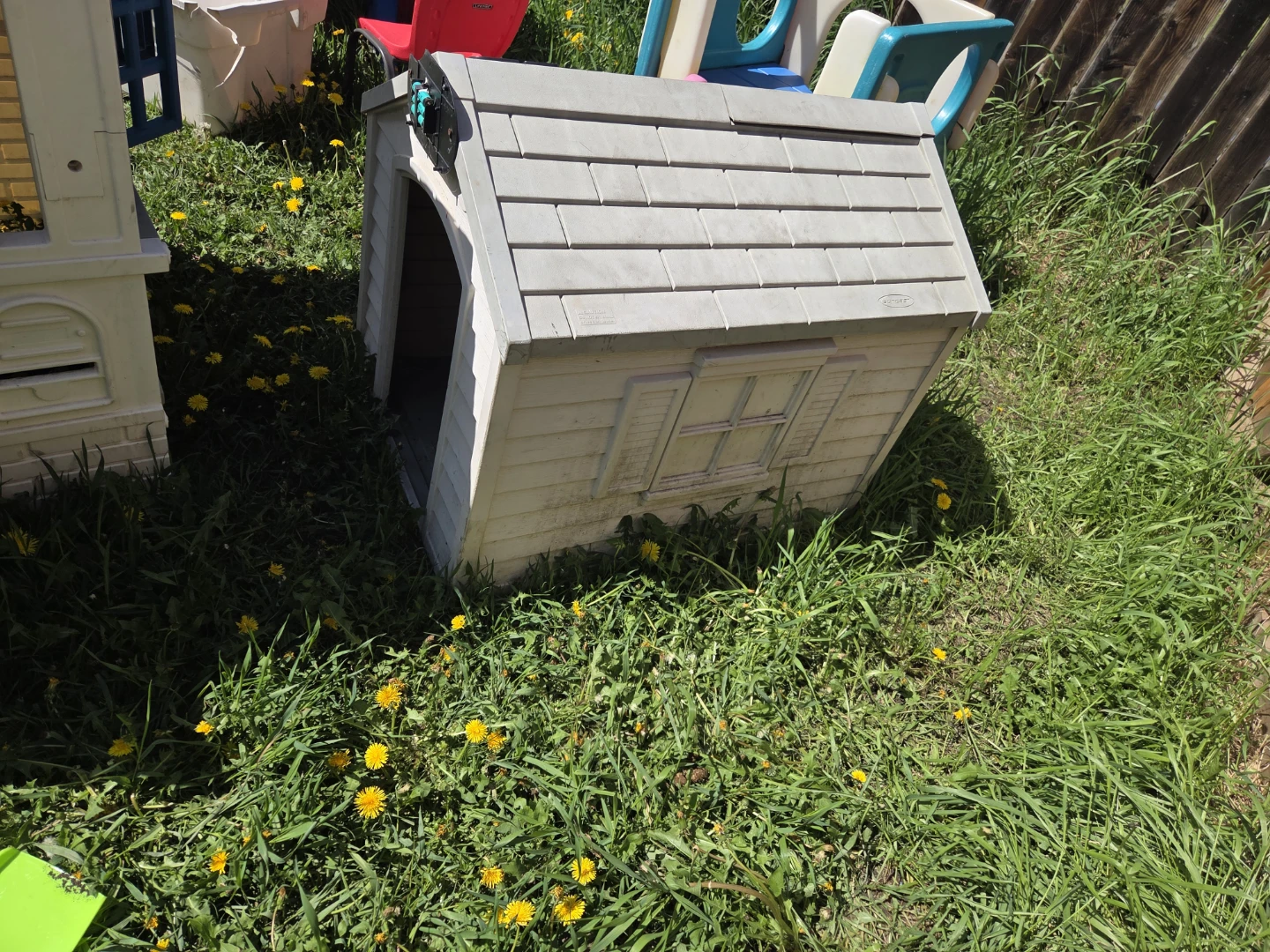 Little Tikes Dog House