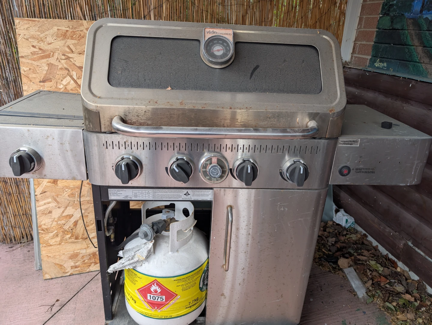 Broil King Natural Gas Grill - photo 2