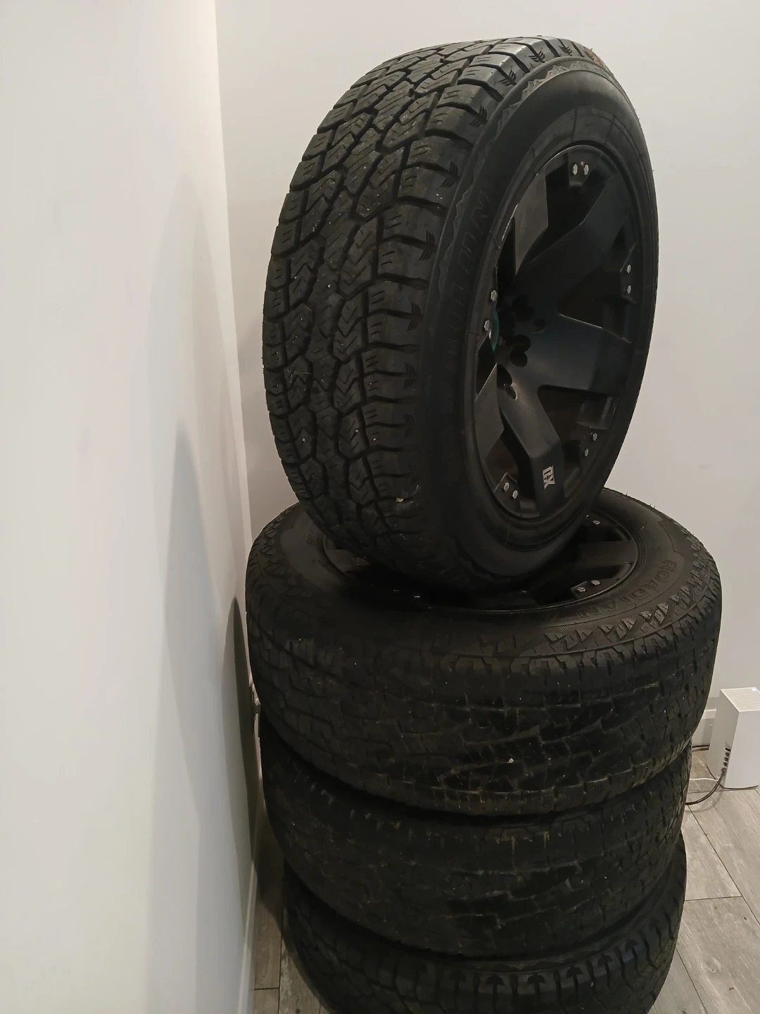 Rims and tires 20" 275
