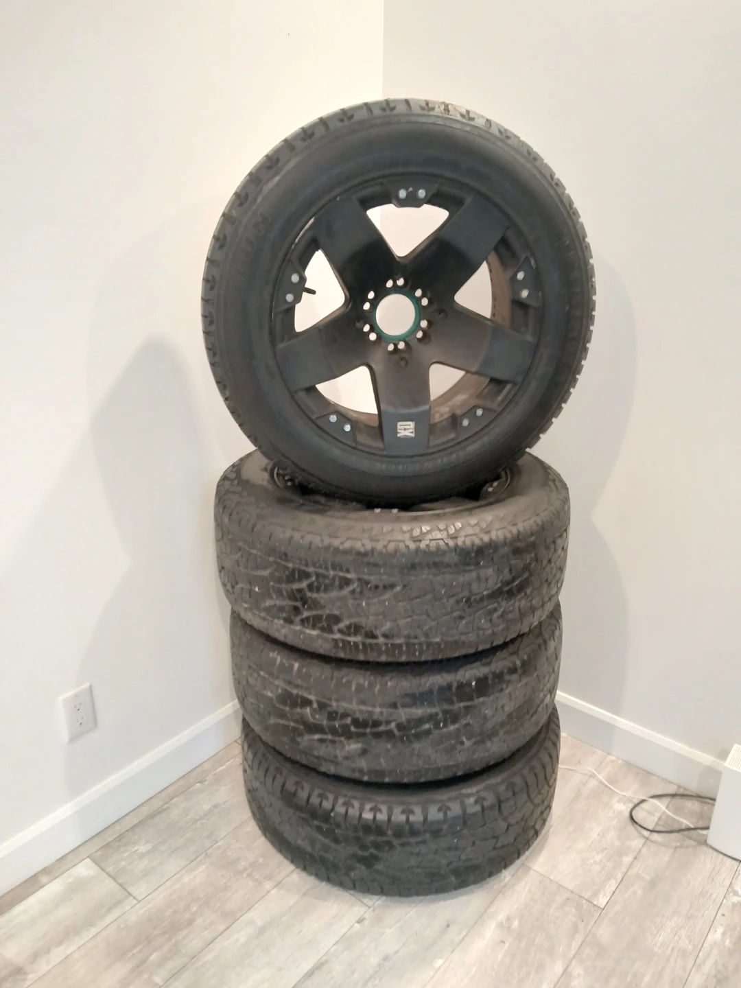 Rims and tires 20" 275 - photo 5