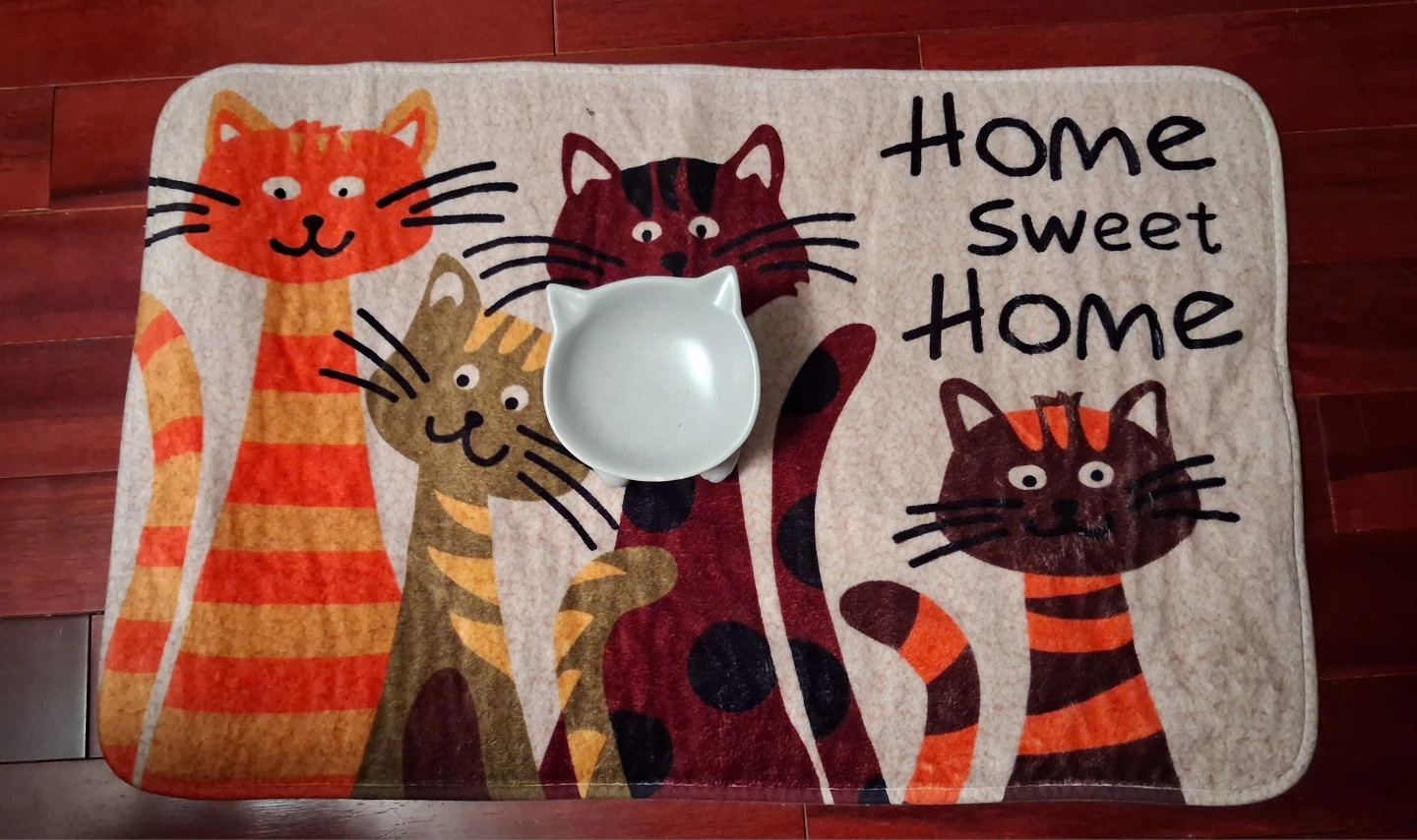 Ceramic Cat Shaped Bowl and Mat