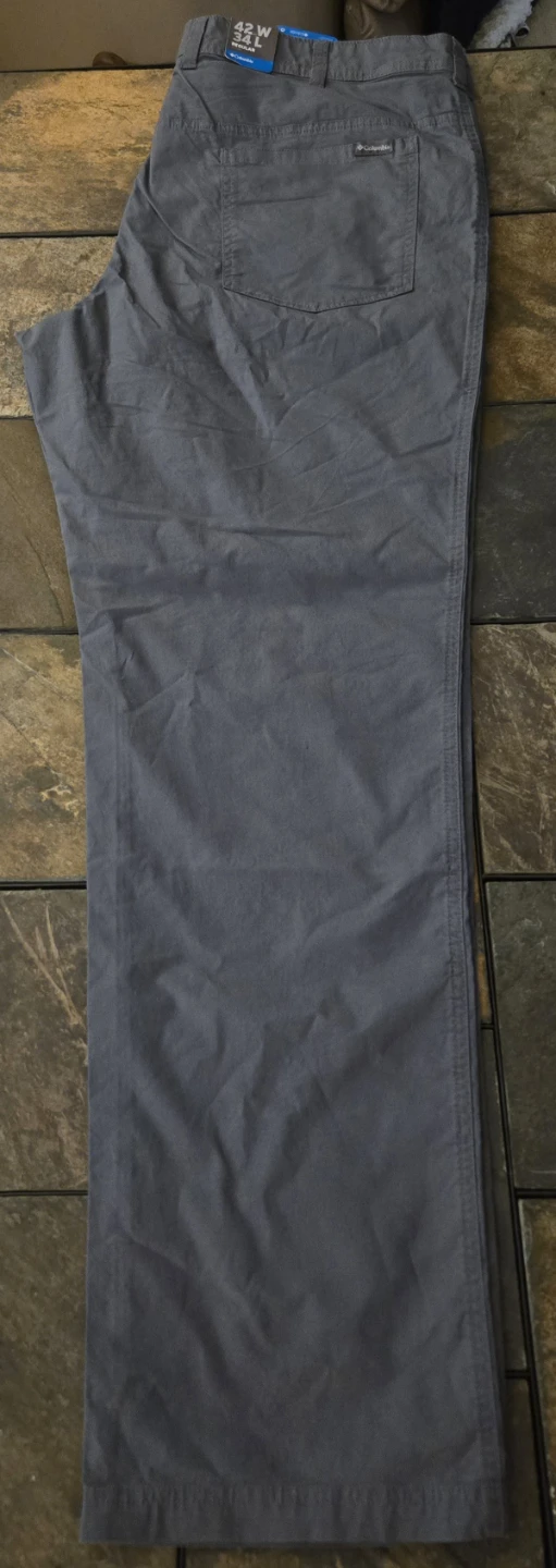 NWT Men's Columbia Rapid Rivers Pants Graphite colour.  42x34.