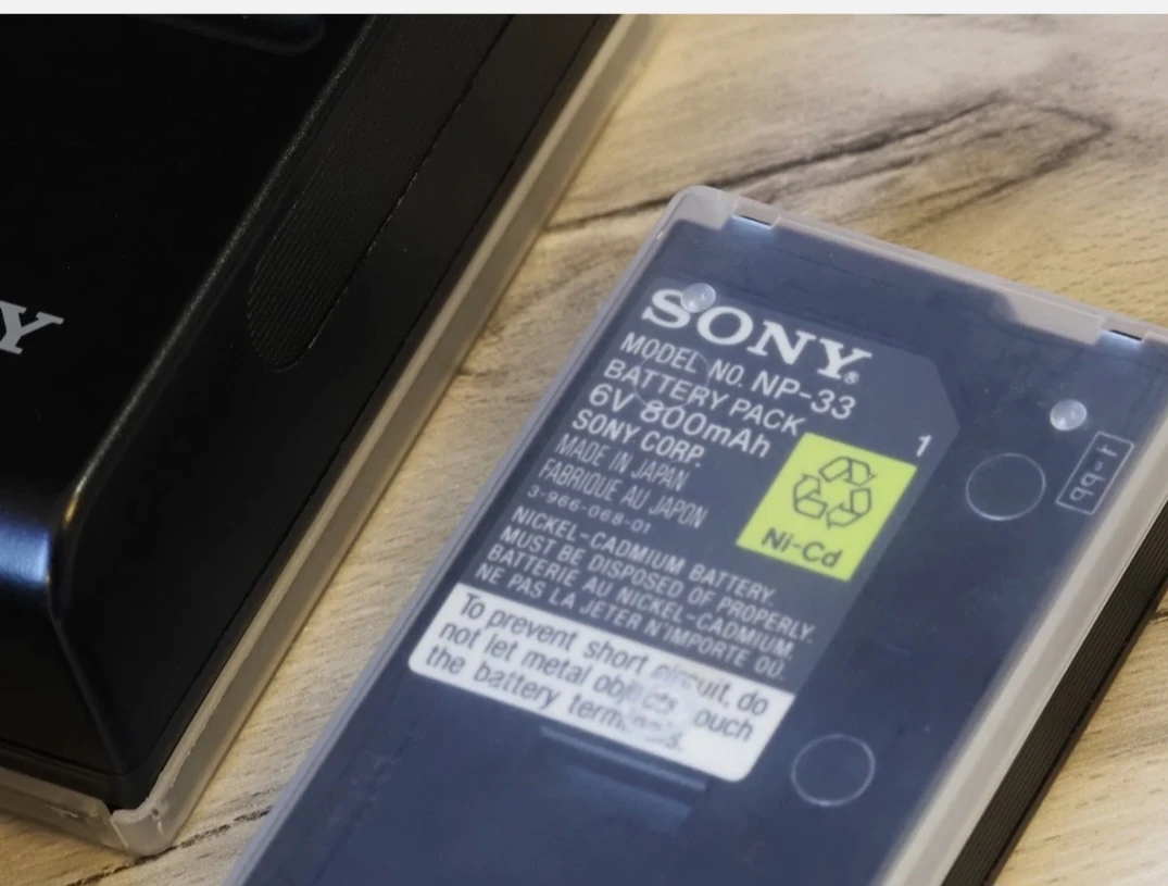 Sony Handycam Video 8 Camcorder 8mm tape - photo 4