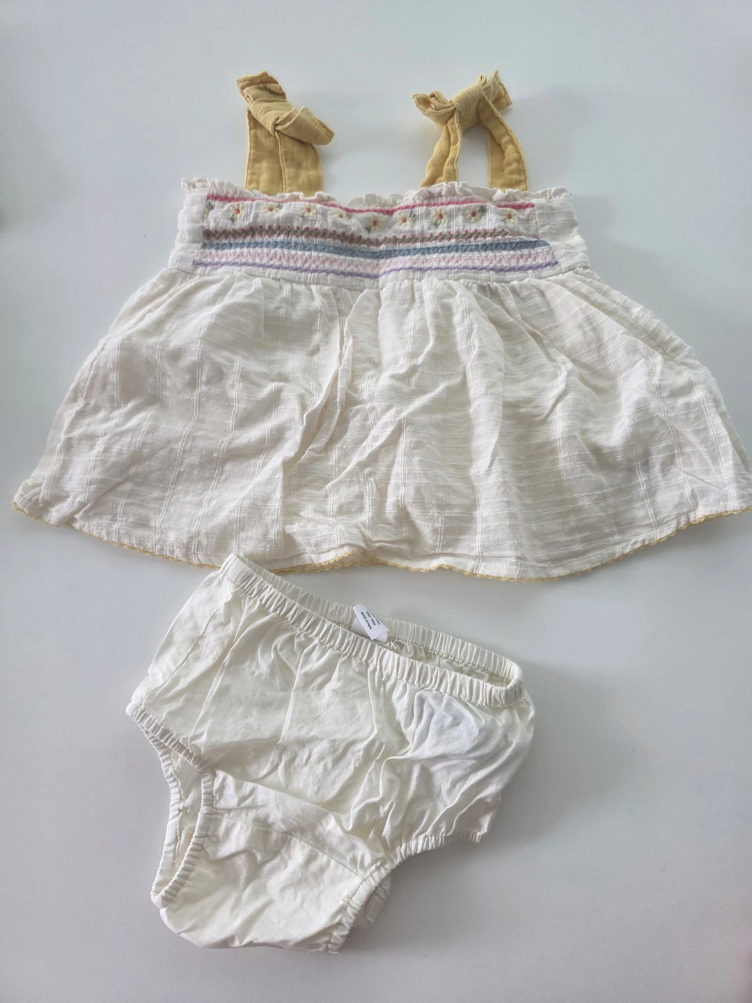 Baby Clothes Bundle - Sleepers, Bodysuit, Top & Pants - photo 3