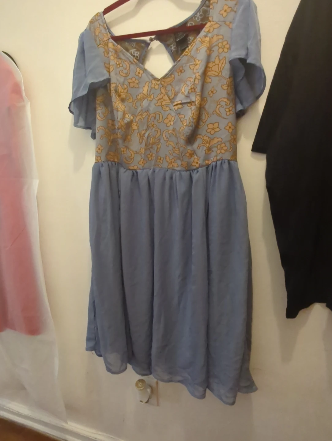 Game of Thrones Blue Floral Dress with Flutter Sleeves - photo 3