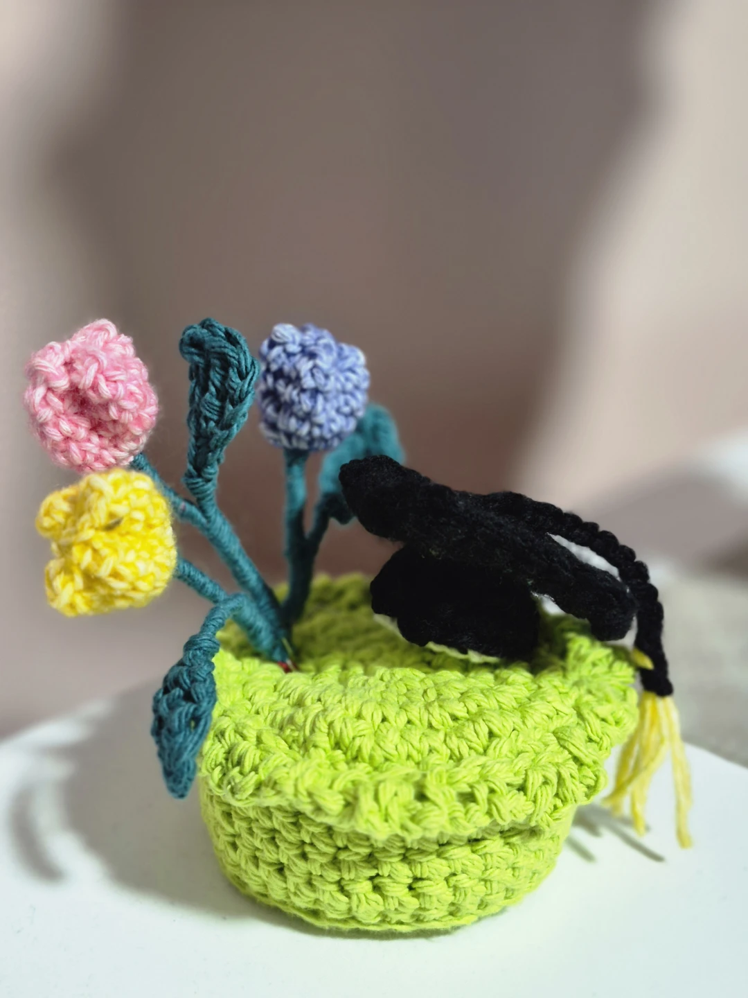 Crocheted Flower Pot with Graduation Cap & Pushpins - photo 2