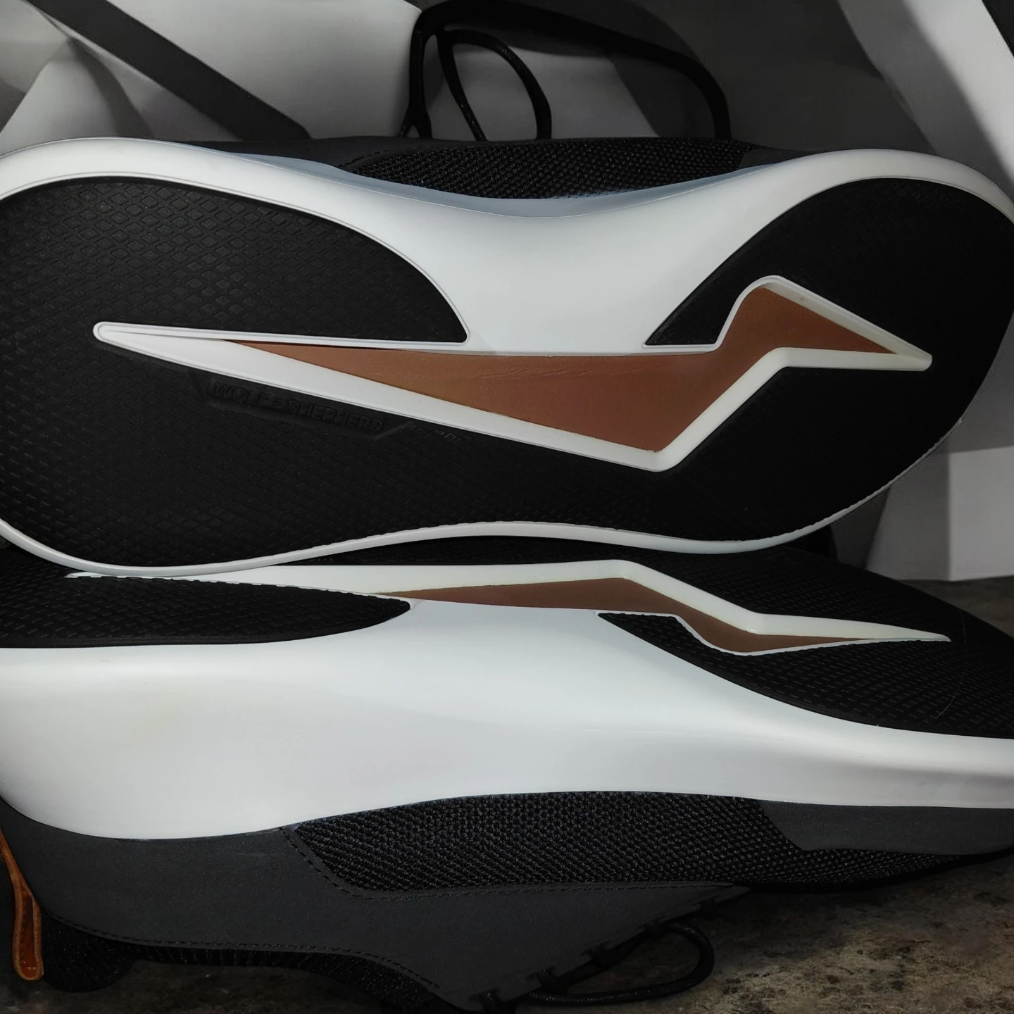 Wolf & Shepherd Men's Running Shoes - photo 2