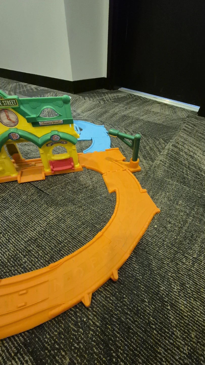 Sesame Street Alphabet Train Station Track Set - photo 3