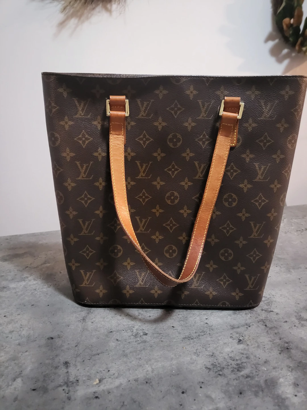 Louis Vuitton Tote Bag - photo 3