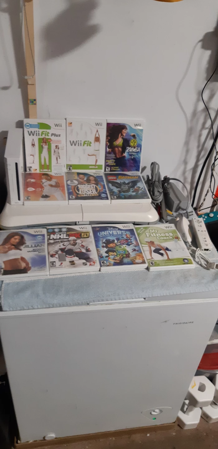 Nintendo Wii Console with Games and Accessories - photo 4