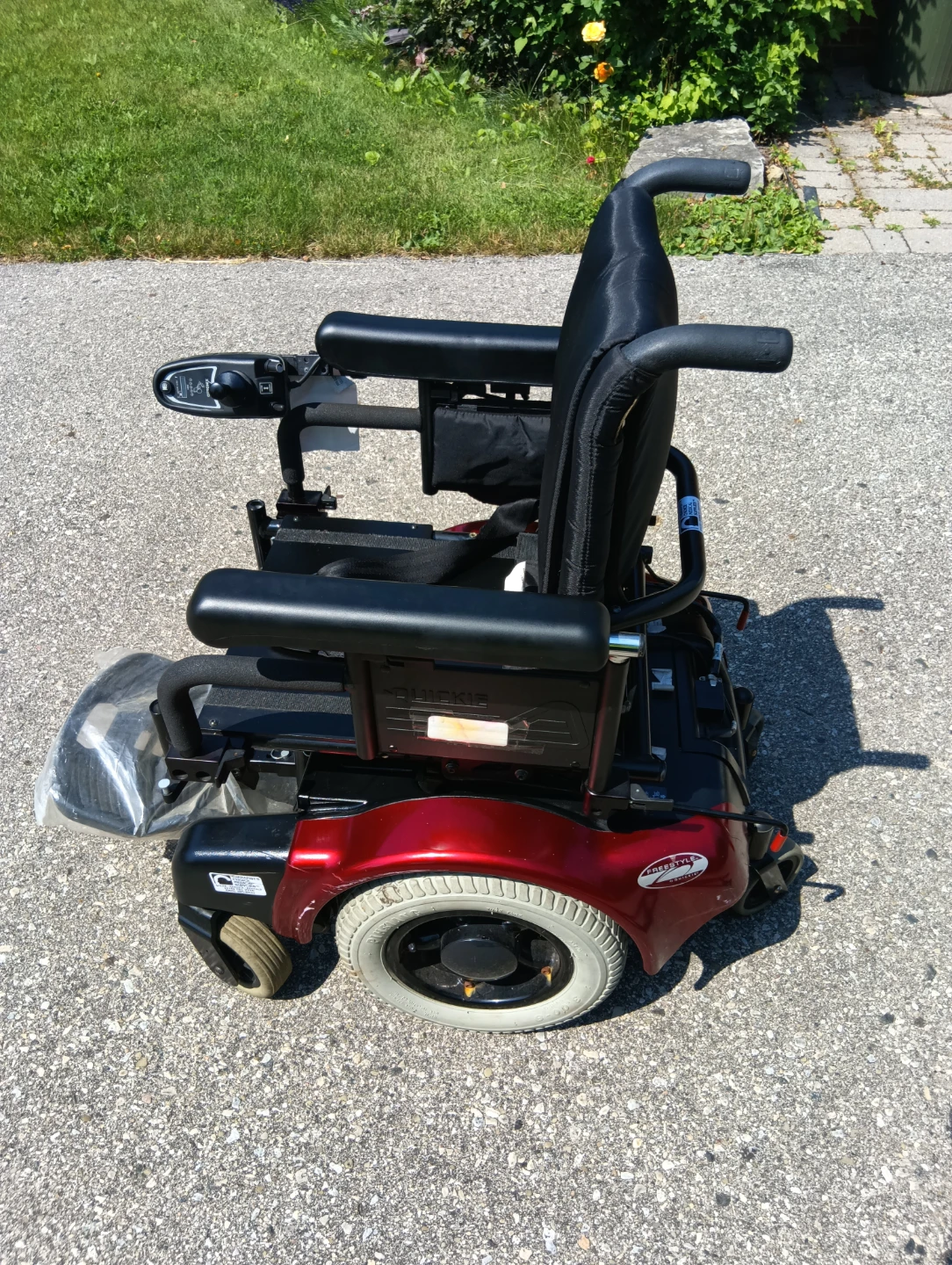 Quickie FreeStyle Power Wheelchair - photo 3