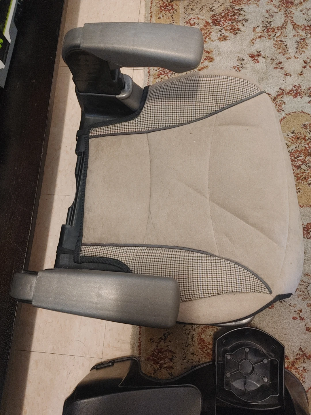 Car Seat Booster - photo 2