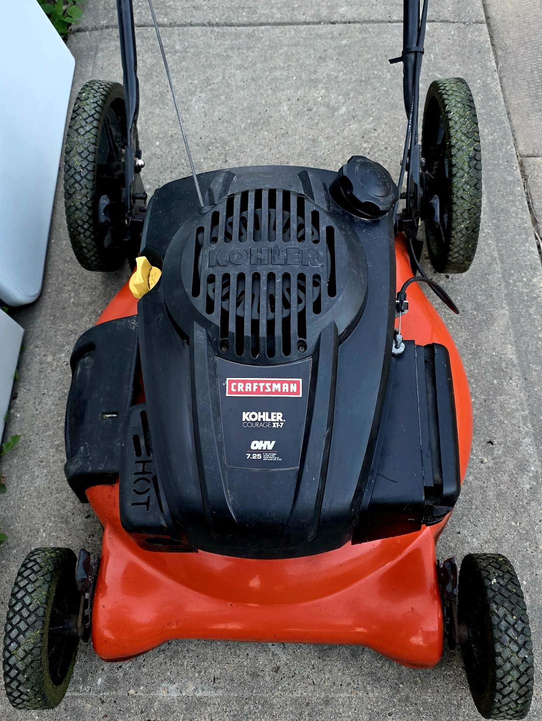 Craftsman Lawn Mower, working, in Millwoods