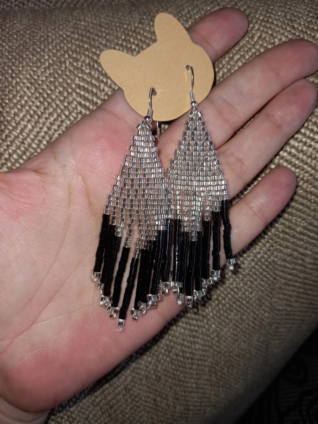 HANDMADE metallic silver and black beaded fringe earrings! 📐 - photo 2