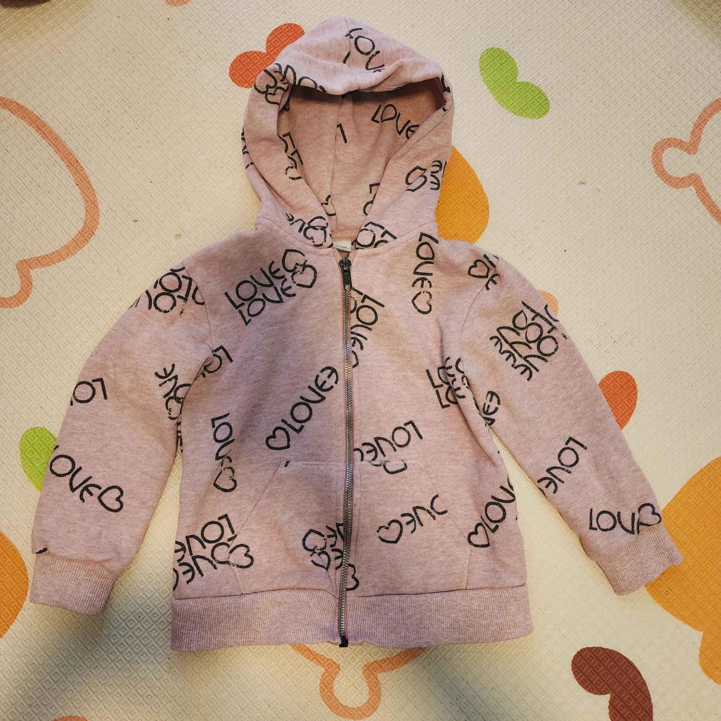 Cat & Jack 3T Black Jogger Pants and Pink "Love" Hoodie Set - photo 4