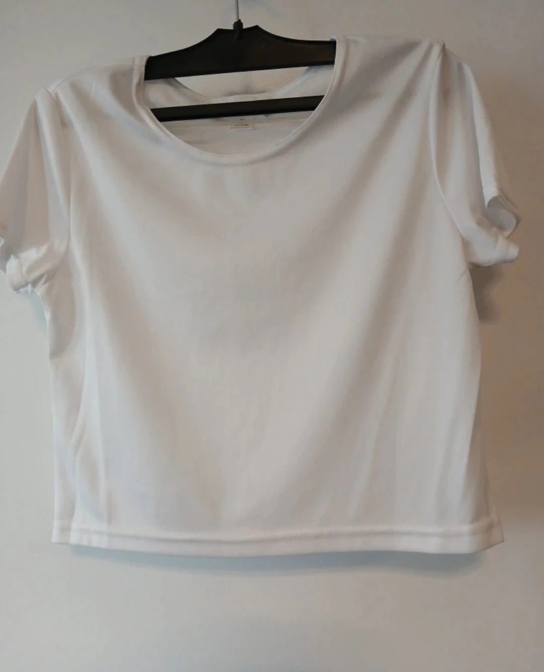 Three Women's Crop Tops. $4 EACH or 3 for $10. - photo 3