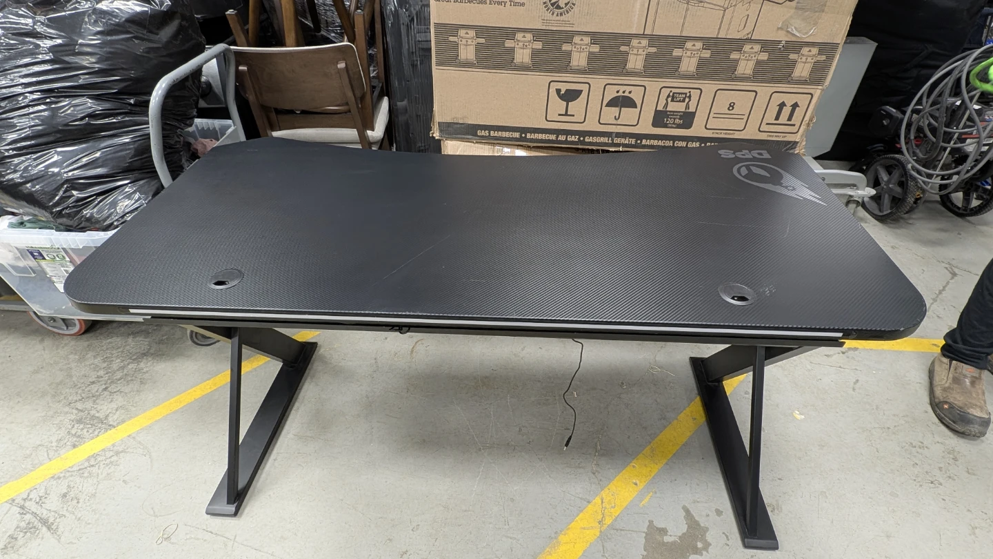 DPS Centurion Gaming Desk - photo 3