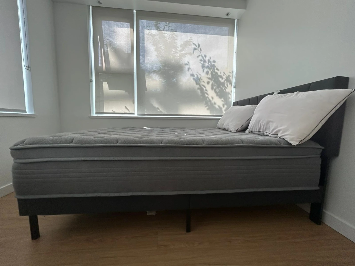 Queen Size Mattress + Bed Frame - photo 3