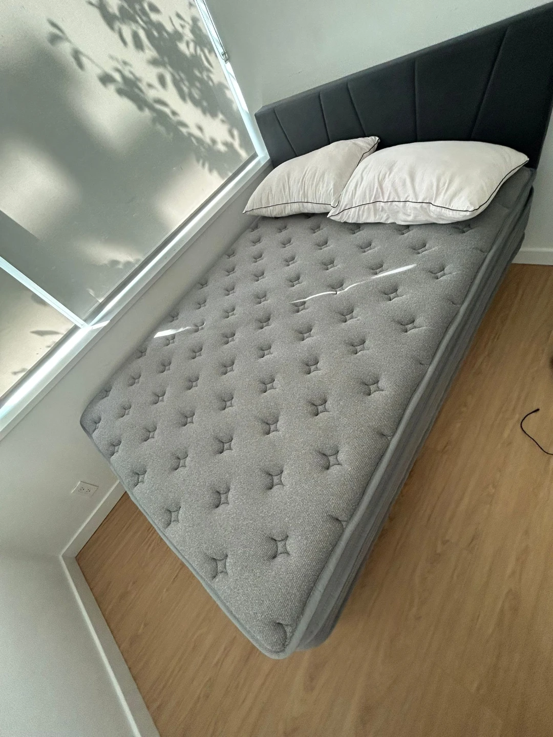 Queen Size Mattress + Bed Frame - photo 5