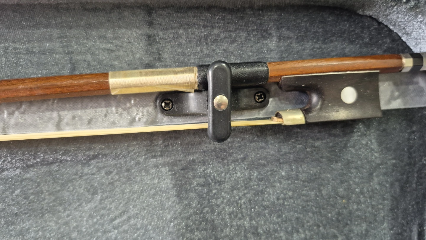 Violin with two bows and all the necessaries - photo 4