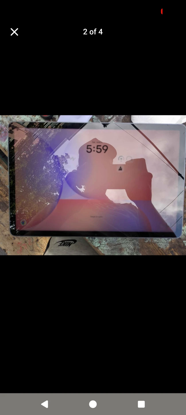Samsung tab lite 10th gen - 128gb -tiny  hairline crack - photo 2