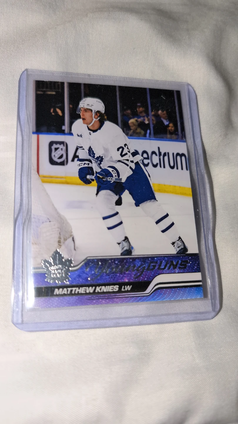Matthew Knies Young Guns Hockey Card