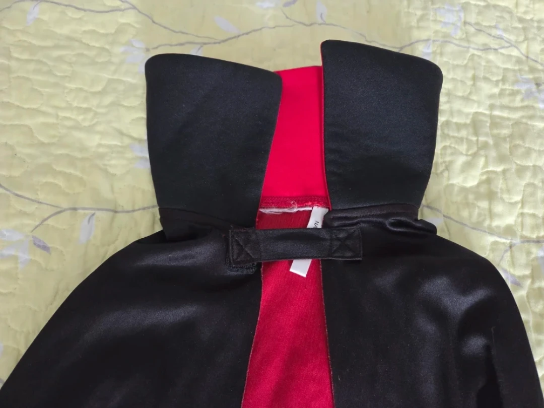 Black and Red Reversible Cape - photo 2