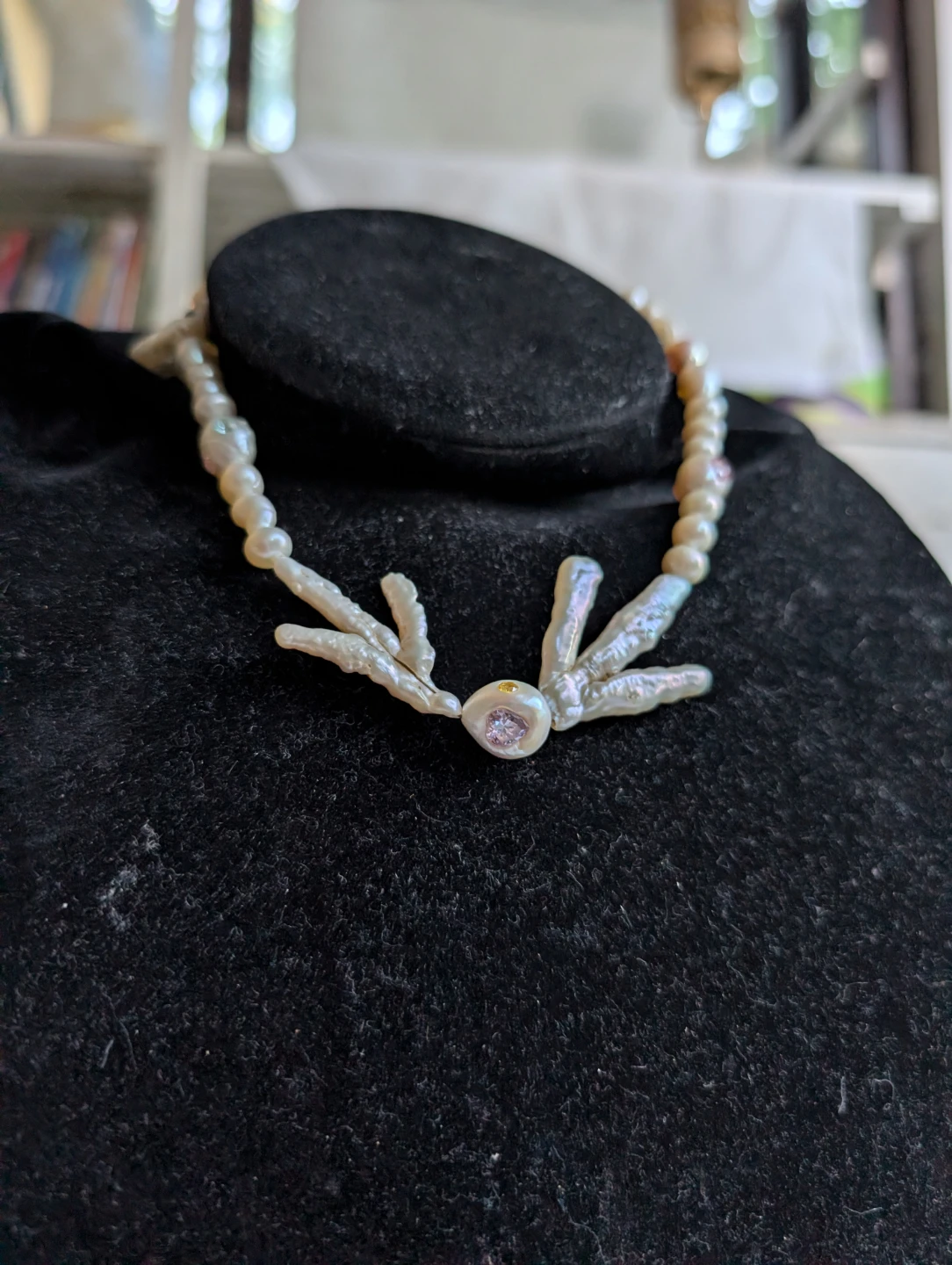 ⚽Baroque Pearl & Crystal necklace