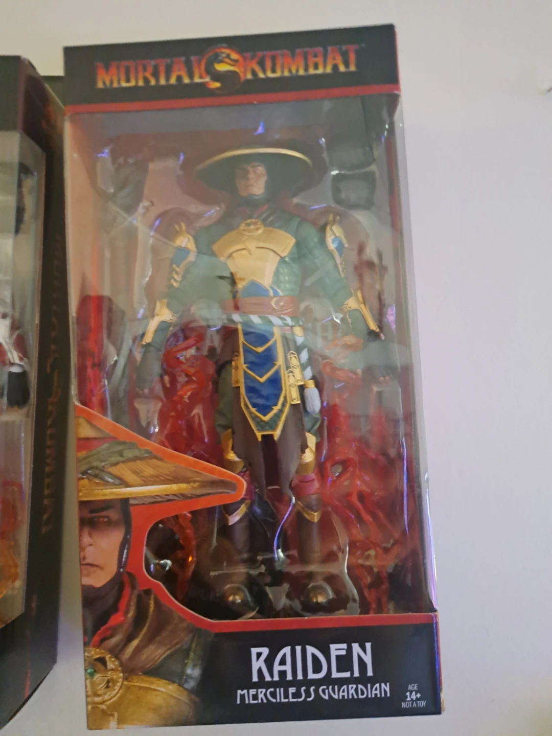 Mortal Kombat Action Figures (Kitana, Raiden) - photo 3