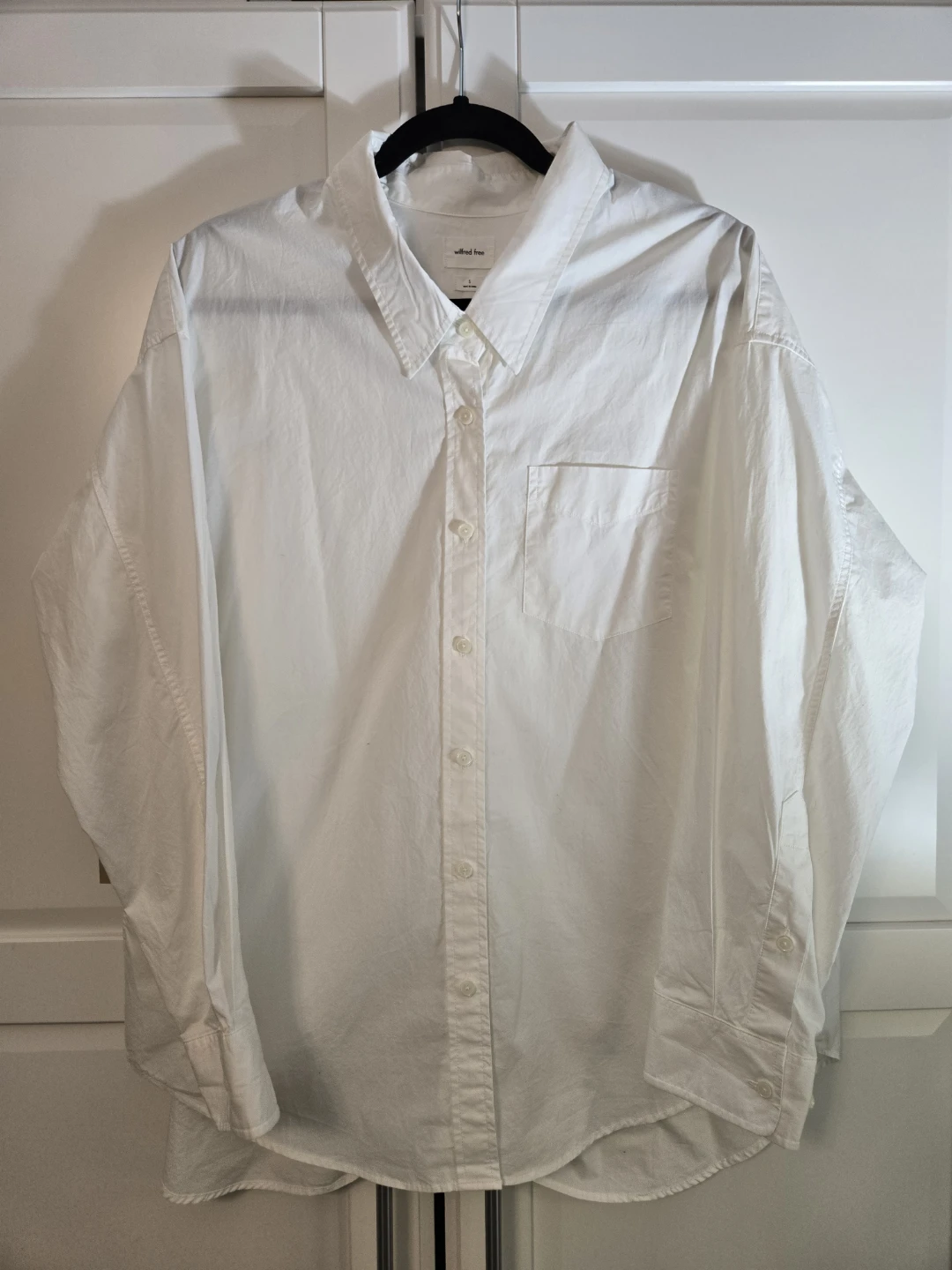 Aritzia - Wilfred Free Relaxed White Button-Up Shirt