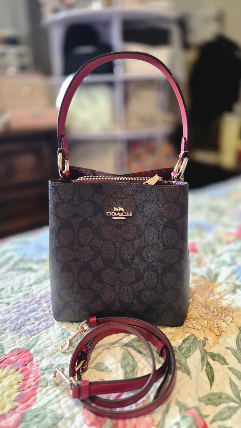Coach Bucket Bag