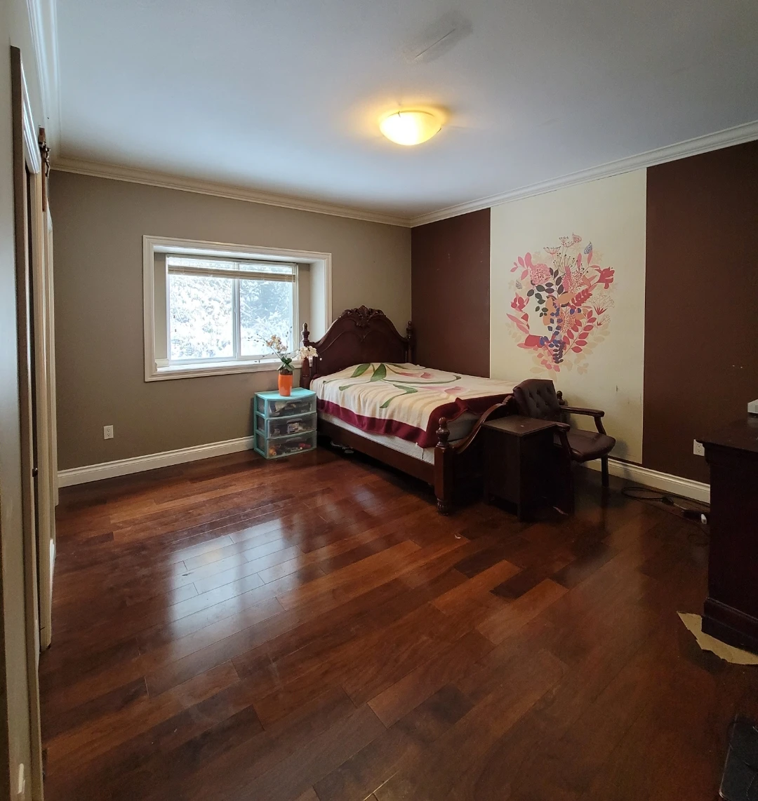 One bedroom rent with bedroom.