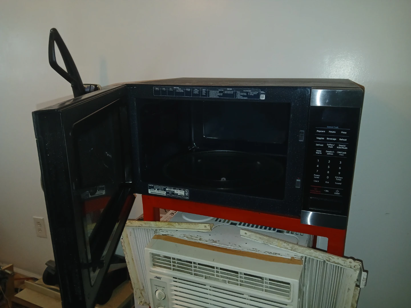Microwave oven - photo 4