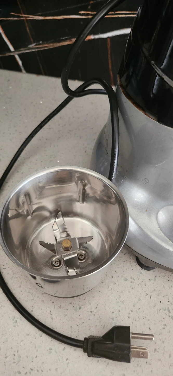 Indian Traditional Blender, with 120 W motor and 2 jars - photo 3