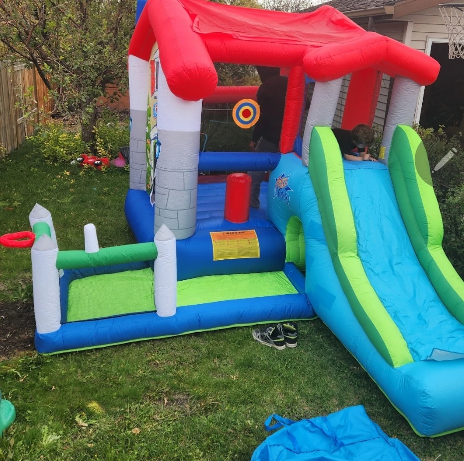 Inflatable Bounce House with Slide and Basketball Hoop