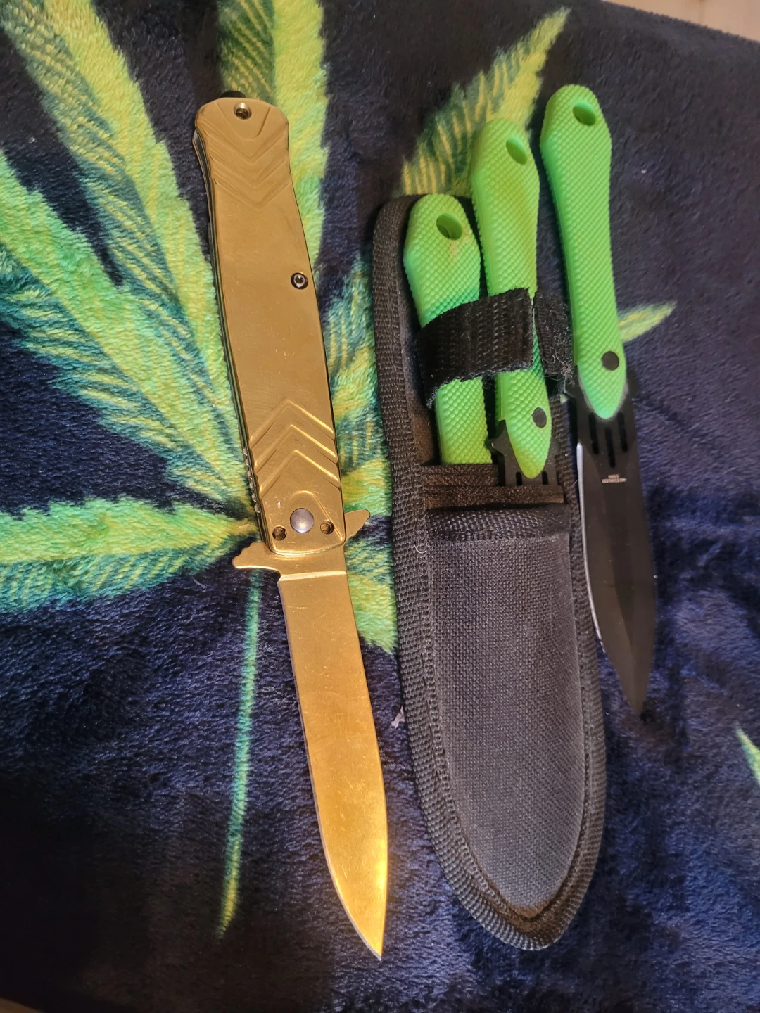 Knife Collection with Sheath and Pouch