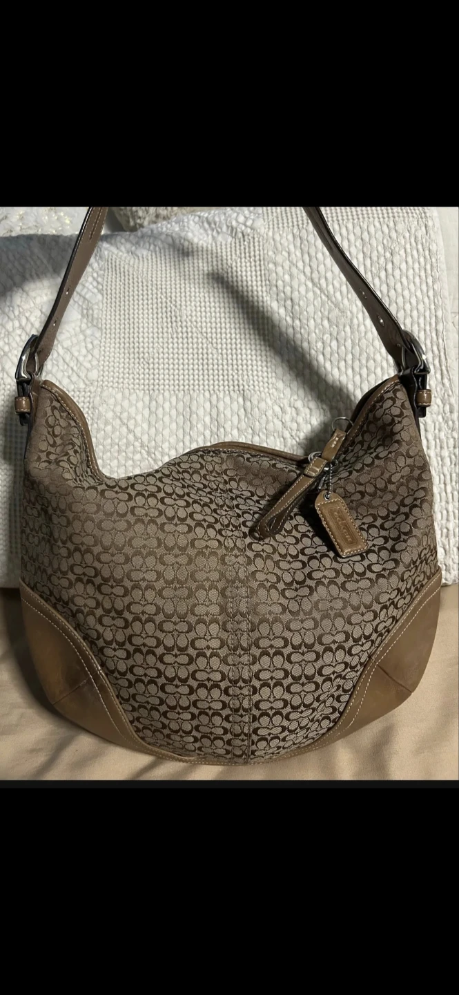 Coach Monogram Hobo Bag - photo 3