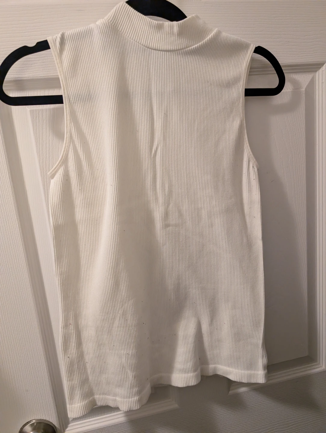 Lily Morgan White Ribbed Mock Neck Sleeveless Top L/G